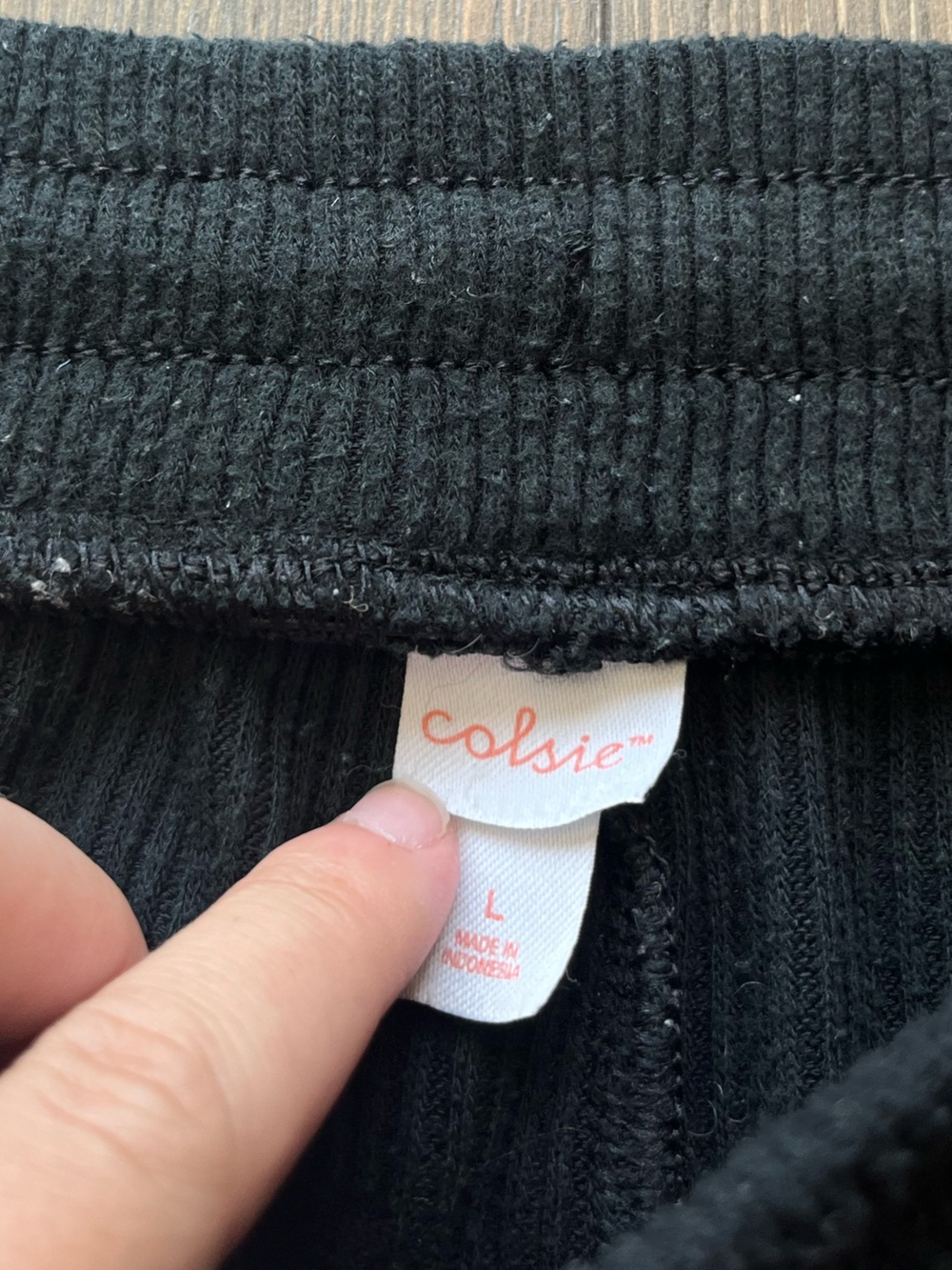 Colsie Ribbed Matching Lounge Set - Picture 10 of 13